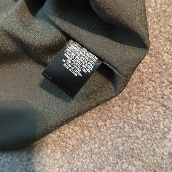 Sleeveless button front dress - Picture 5 of 7